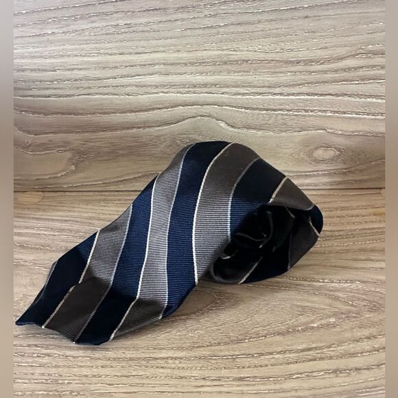Blue & Silver striped hand sewn by Robert Talbot for Bunce Brothers - Picture 1 of 7